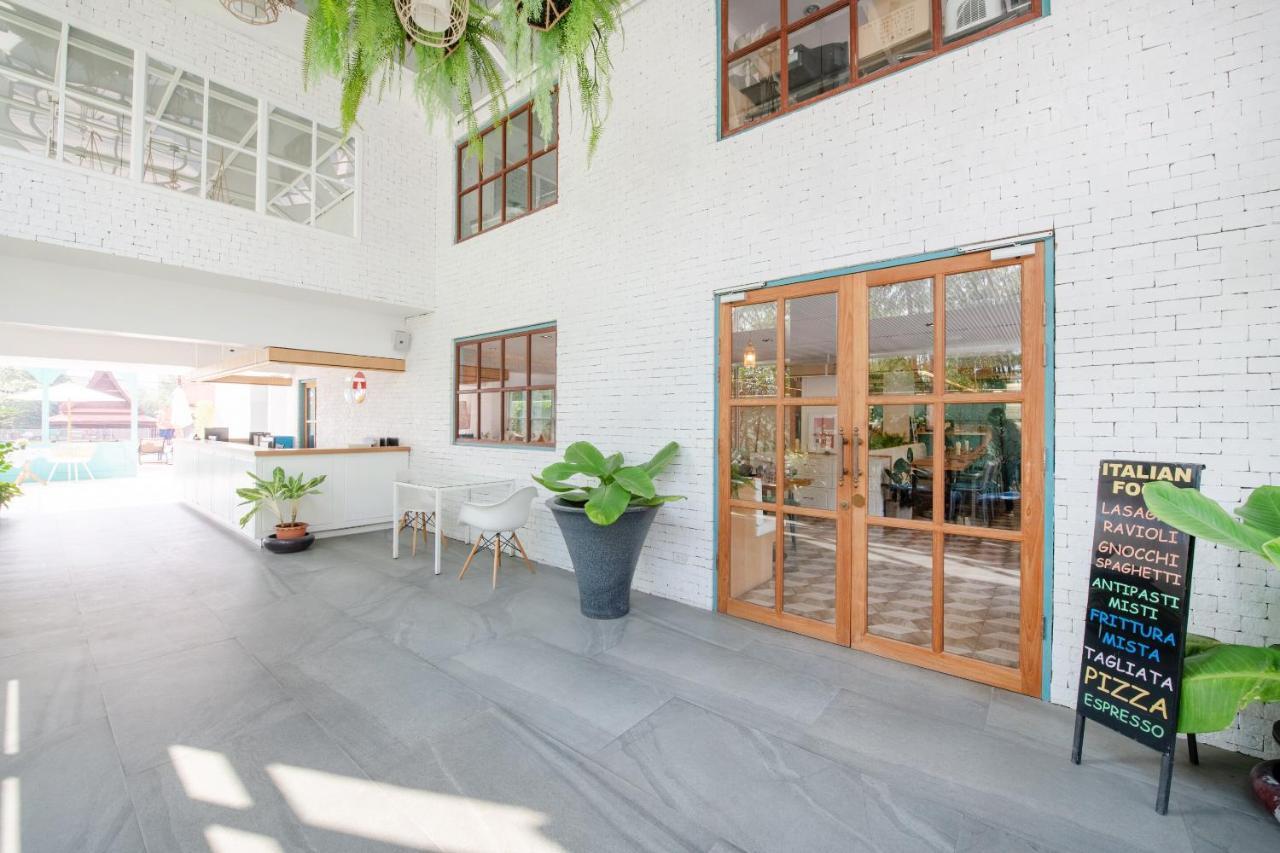 Blooming Hill Boutique Suites Pattaya Exterior foto
